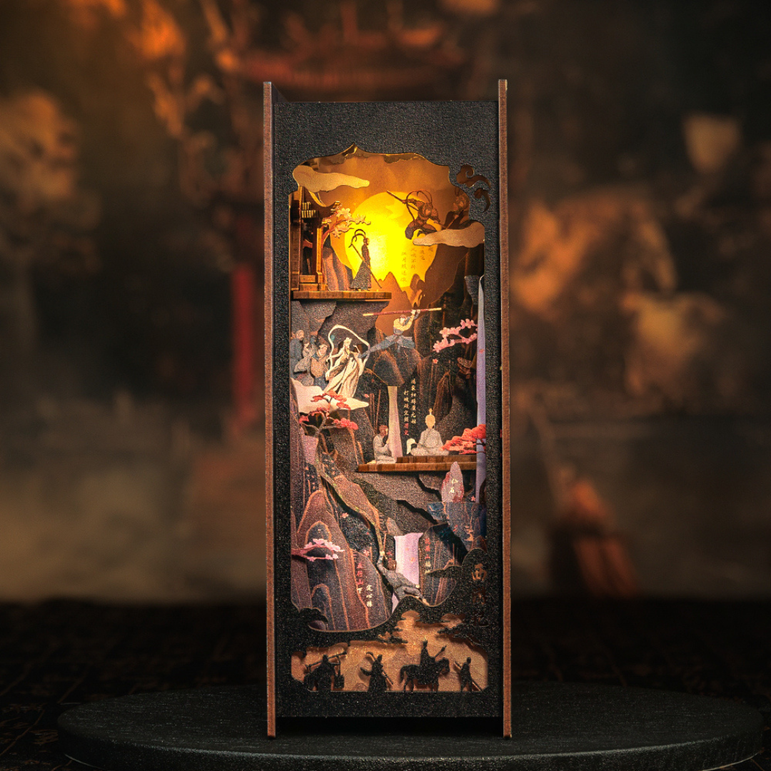 DIY book nook Legenda Wukong — detal sceny, ręczne składanie, dekoracja między książkami (nook kit)