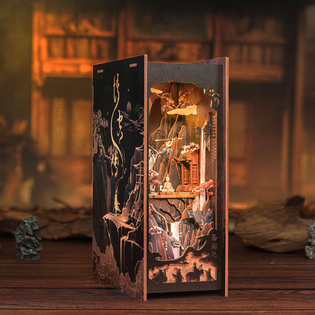 Elementy zestawu (laser-cut) — Legenda Wukong book nook kit, precyzyjne części puzzle 3D do samodzielnego montażu