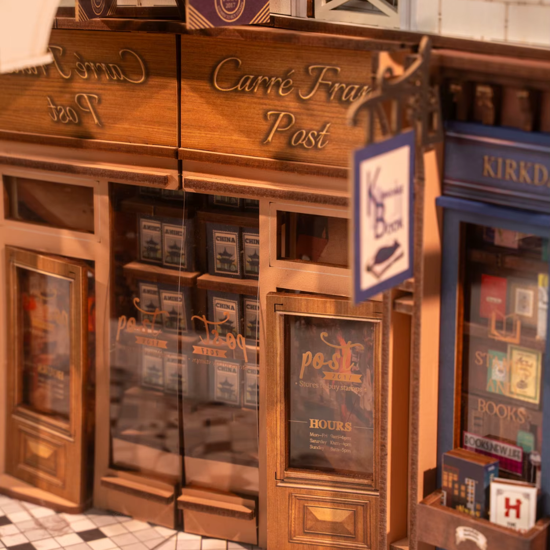 Arcade Dating DIY book nook — arrangement 2, Paris arcade scene